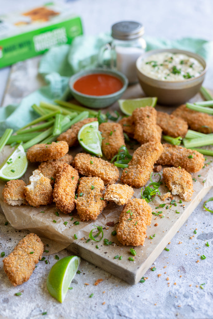 Rugga Buffalo Nuggets with Buffalo Sauce & Vegan Blue Cheese-style Dipping Sauce by Fry's Family